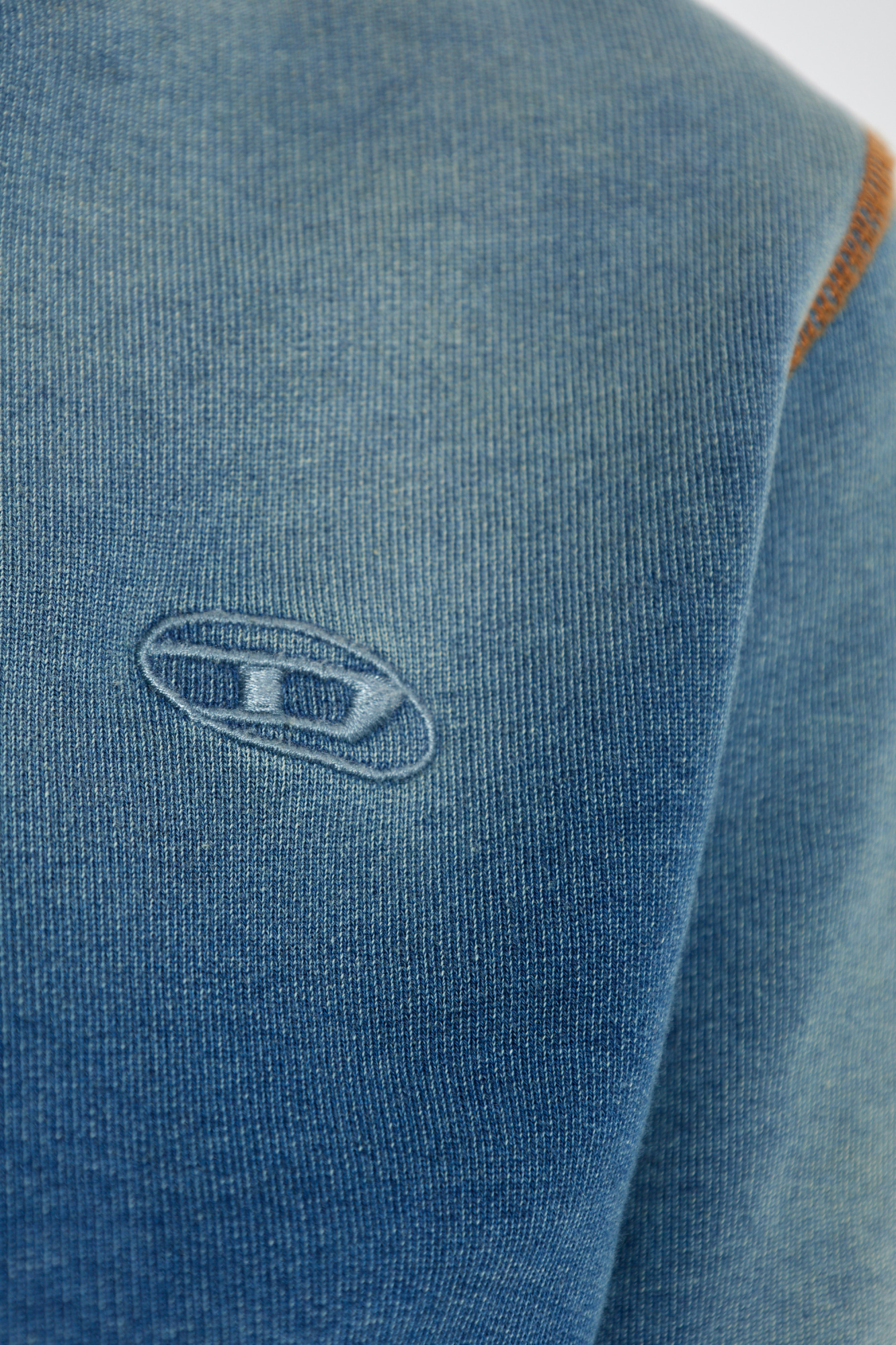 DIESEL◆パーカー/M/コットン/BLU/F-SLIMMY-HOOD-Q1 F-SLIMMY-HOOD-Q1 Faded hoodie with logo embroidery｜ブルー